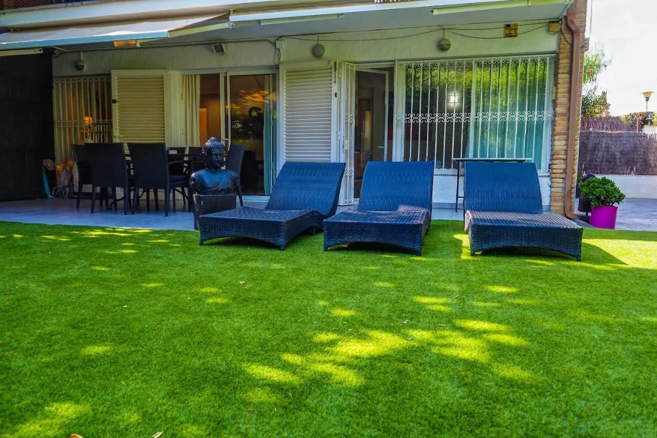 Beach Apartment Garden Vinyet By Hello Homes Sitges Španělsko