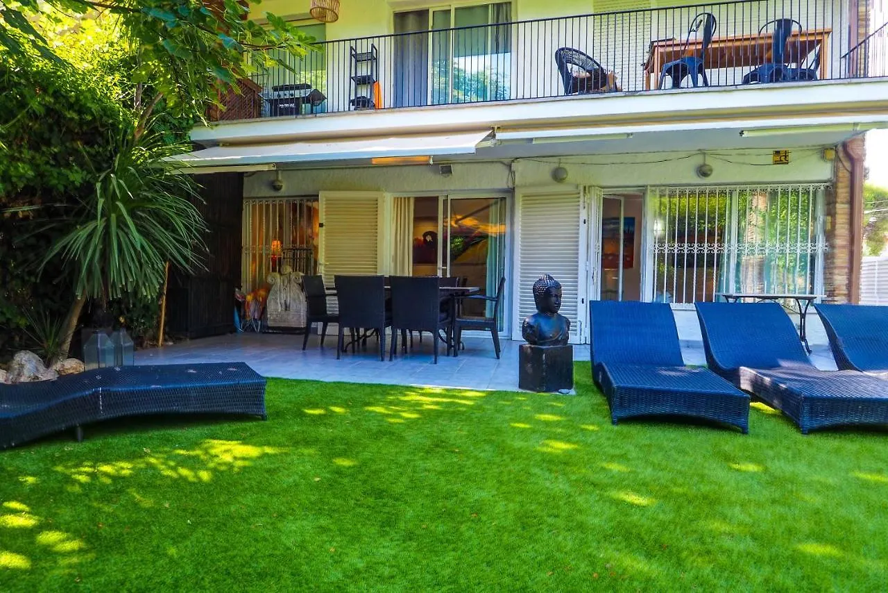 Beach Apartment Garden Vinyet By Hello Homes Sitges Španělsko